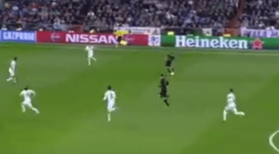 فيديو: هكذا أضاع كافاني فرصة الإنفراد التام أمام نافاس