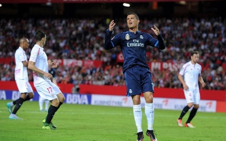 رونالدو في مباراة اشبيلية و ريال مدريد