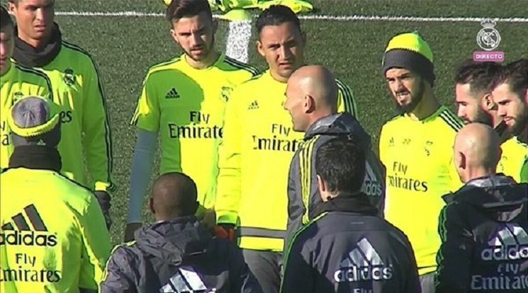 من تدريبات ريال مدريد تحت قيادة الفرنسي زيدان