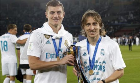 مودريتش وكروس