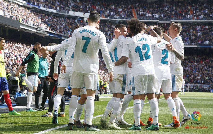احتفال لاعبي ريال مدريد بهدف رونالدو
