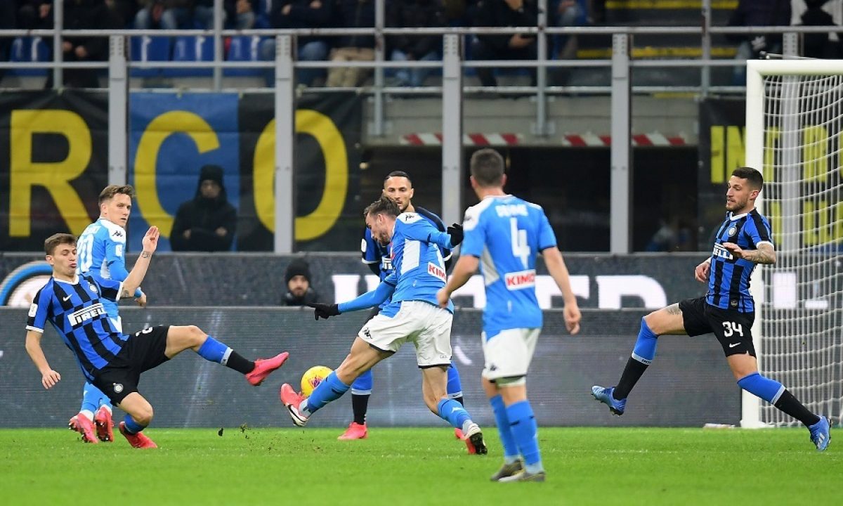 تاريخ مواجهات نابولي وإنتر ميلان في كأس إيطاليا بالجول