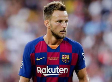 نجم برشلونة السابق راكيتيتش ينضم إلى الهلال السعودي