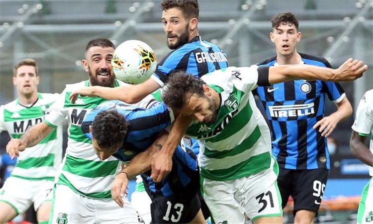 تاريخ مواجهات ساسولو وإنتر ميلان في الدوري الإيطالي بالجول