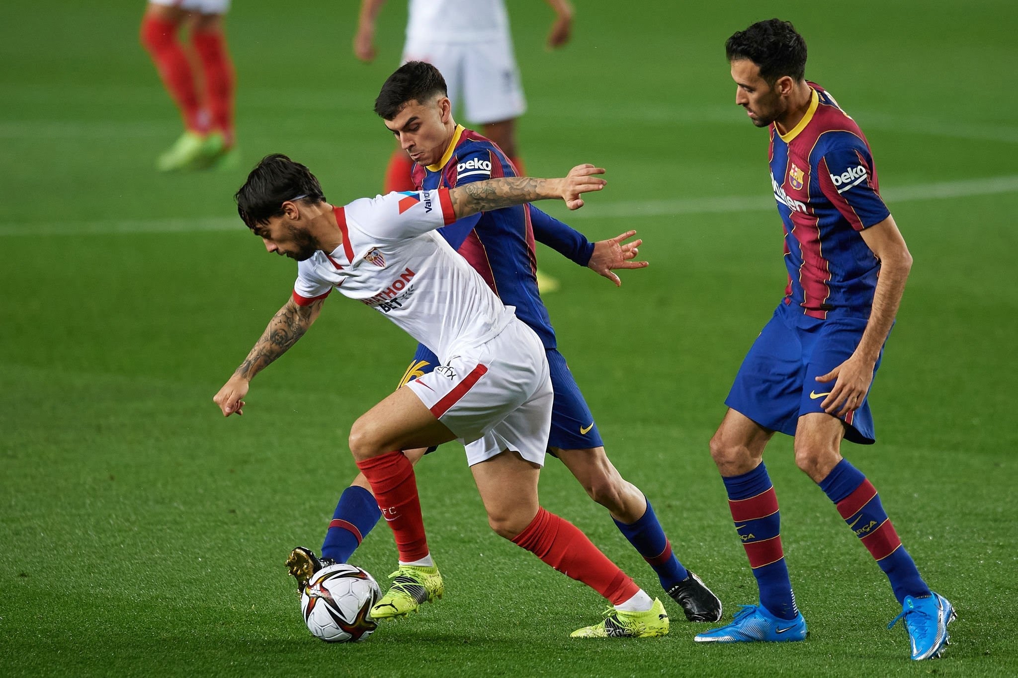 موعد مباراة برشلونة واشبيلية في الدوري الاسباني