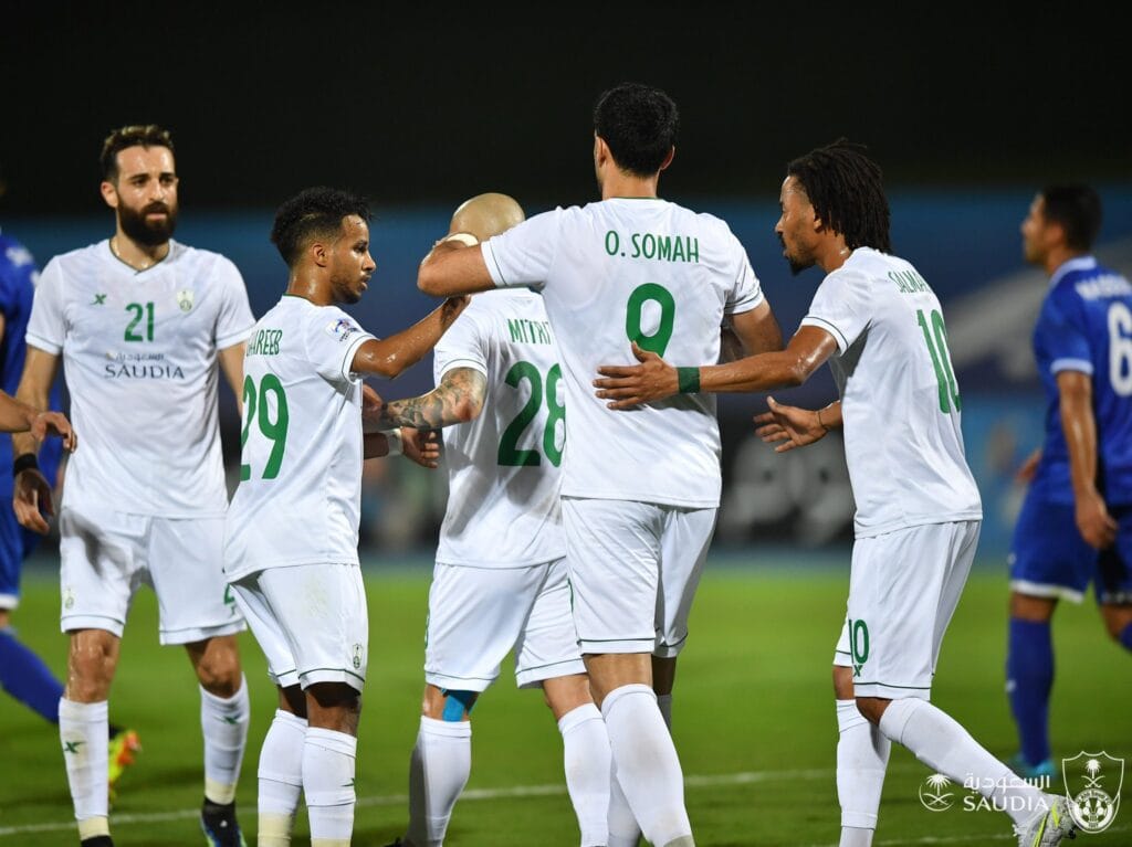 لاعبي الأهلي السعودي