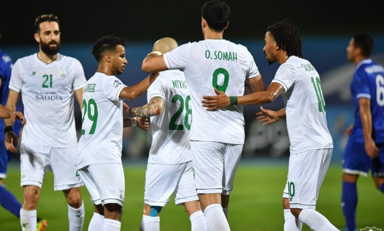 لاعبي الأهلي السعودي