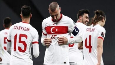 مدرب تركيا: أحترم الانتقادات وعلينا الاستعداد لمباراة ويلز