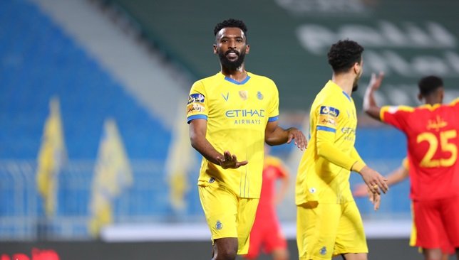 الهلال يصوب انظاره نحو احد ابناء النصر السعودي