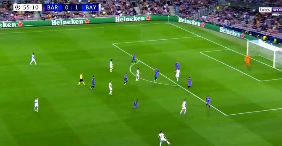 هدف ليفاندوفسكي ضد برشلونة 2-0 دوري ابطال اوروبا