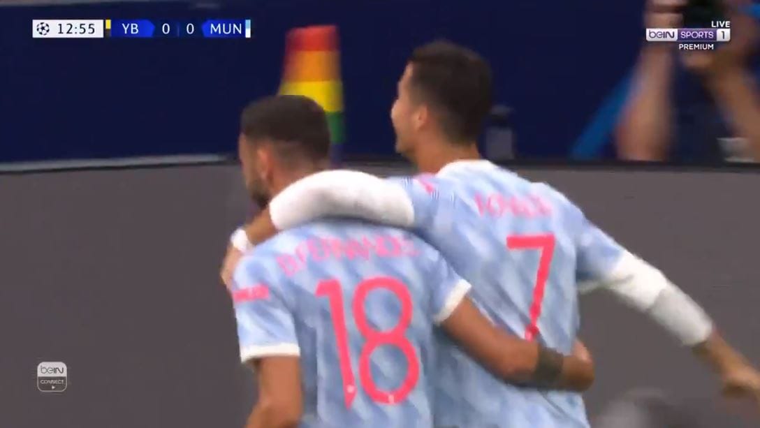 هدف كريستيانو رونالدو ضد يونج بويز 1-0 دوري ابطال اوروبا