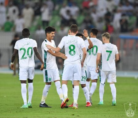 إدارة الأهلي تطالب سيبولدي بتحديد مصير ثلاثي الفريق