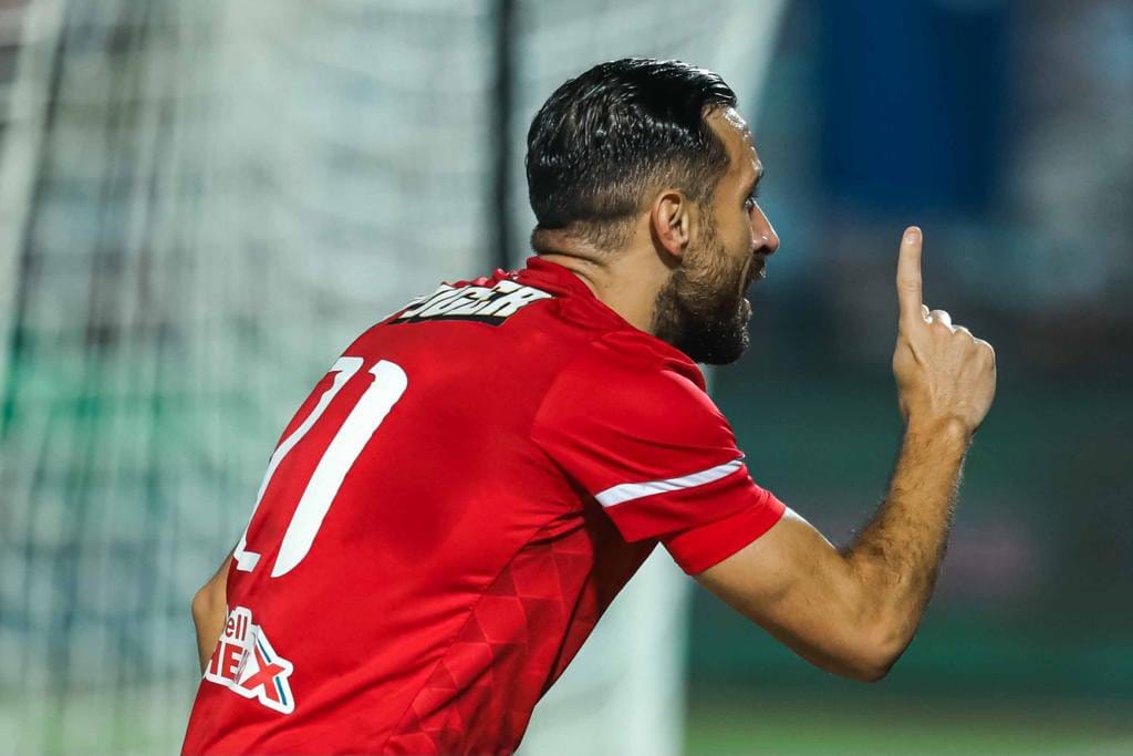 موسيماني يواصل ترسيخ عقدته أمام الزمالك