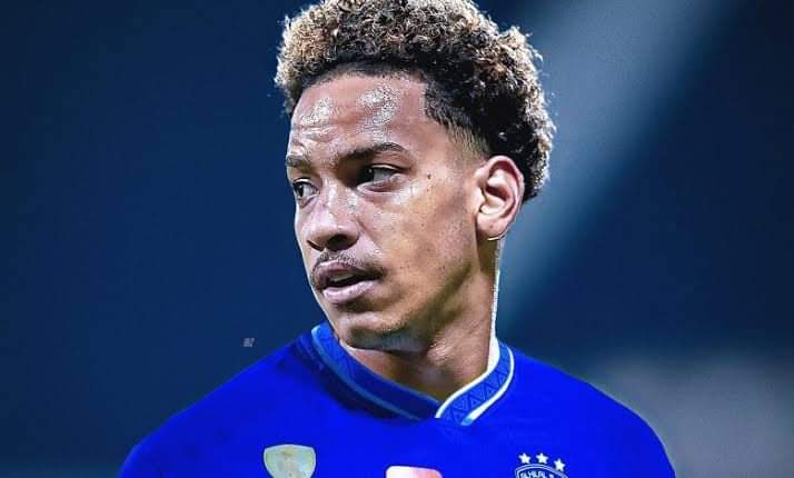 بيتروس كاد ان ينهي مسيرة بيريرا!