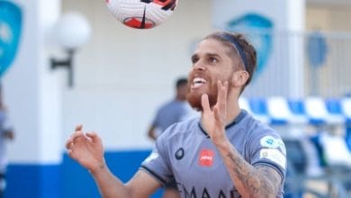 الشباب يقترب من ضم محترف الهلال