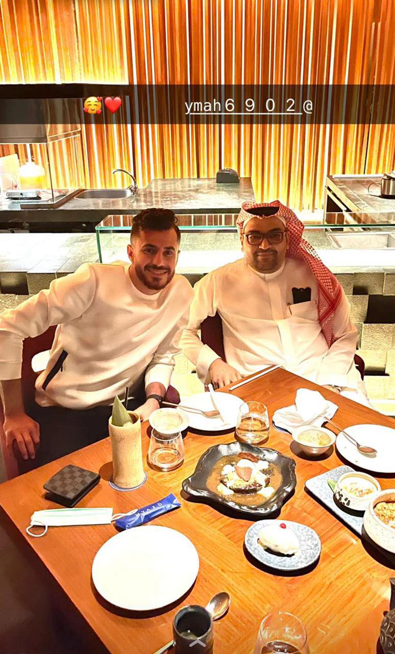 الونش يثير الجدل رفقة نائب الاهلي السعودي السابق