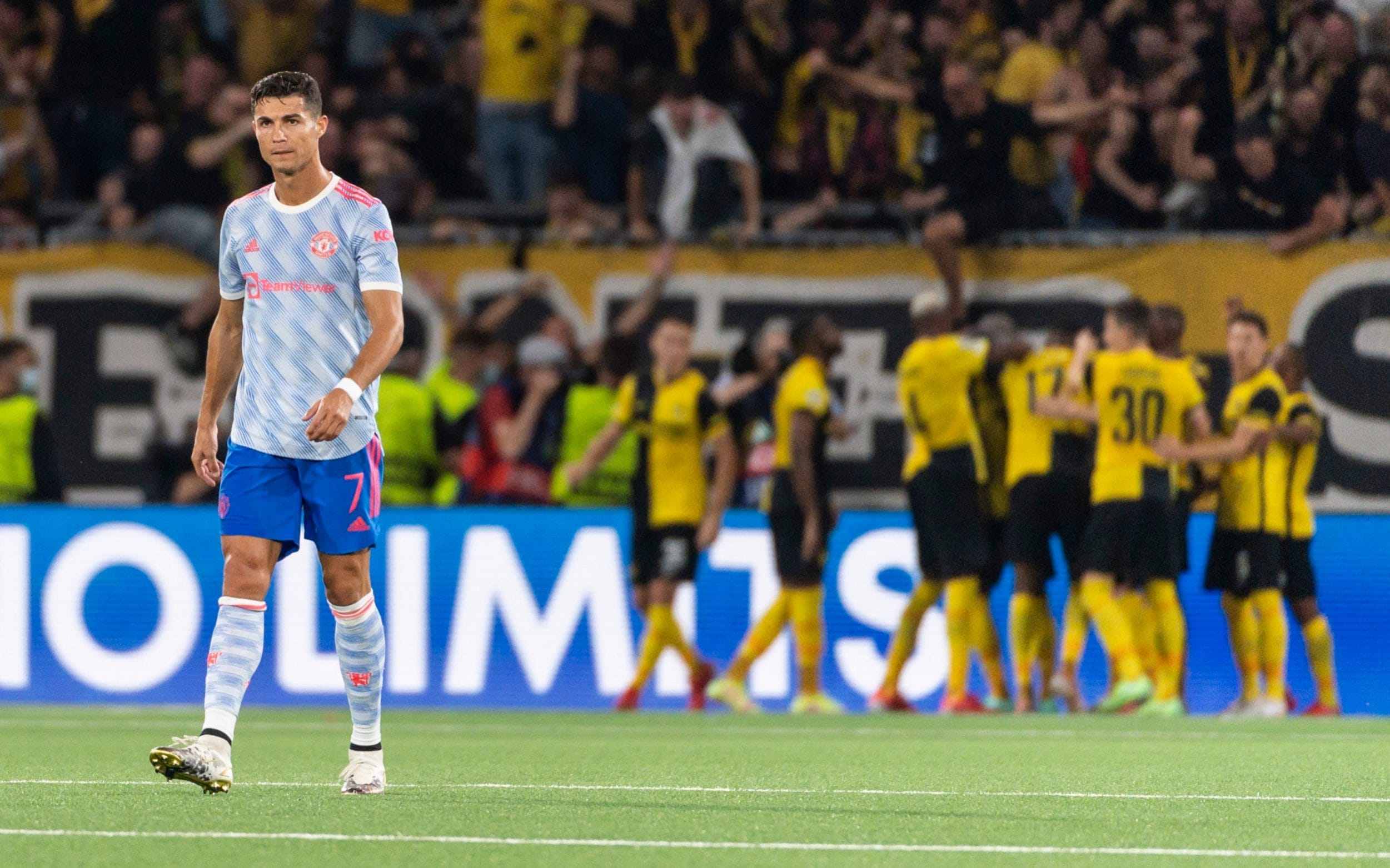موعد مباراة مانشستر يونايتد ويونج بويز في دوري ابطال اوروبا