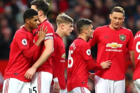 مانشستر يونايتد يعلن غلق مقر تدريباته