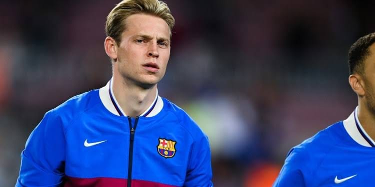 برشلونة يحدد سعر بيع دي يونج