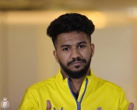 الغنام يتحدث عن تعليمات روسو بين شوطي لقاء الرائد