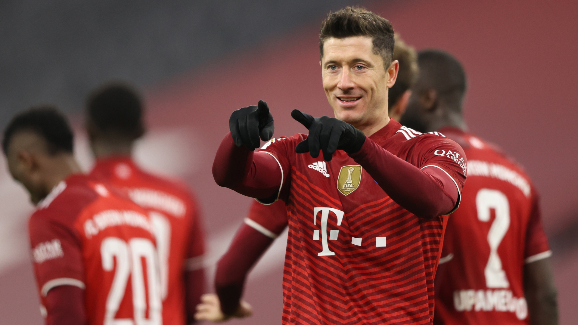 ليفاندوفسكي يضع عينه على الانتقال الى برشلونة