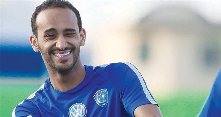 موقف عبدالله العطيف من المشاركة امام الشباب