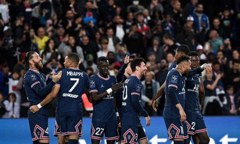 باريس سان جيرمان يتوج بلقب الدوري الفرنسي للمرة العاشرة في تاريخه