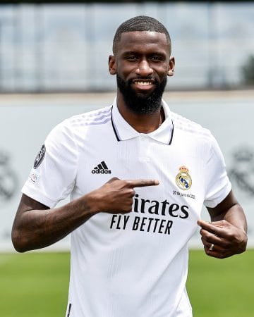 روديجر: برشلونة تواصل معي لكنني أخبرت وكيل أعمالي ريال مدريد أو لا شيء