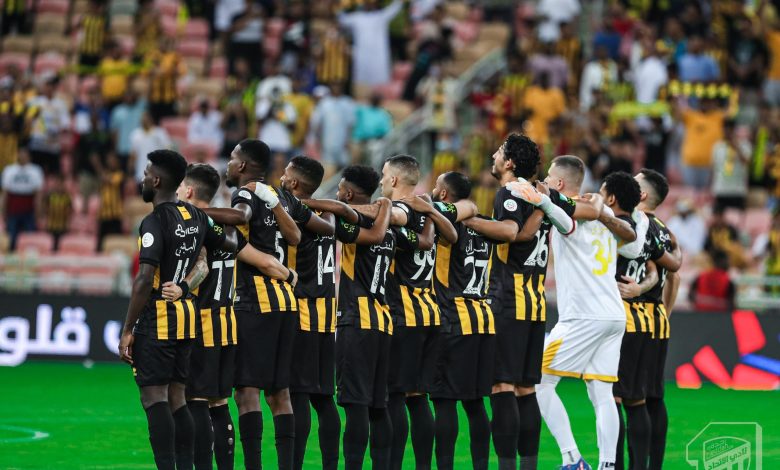 بعد تتويج اتحاد جدة بـ دوري روشن الوليد بن طلال يخصص مكافأة لنادي الوطن