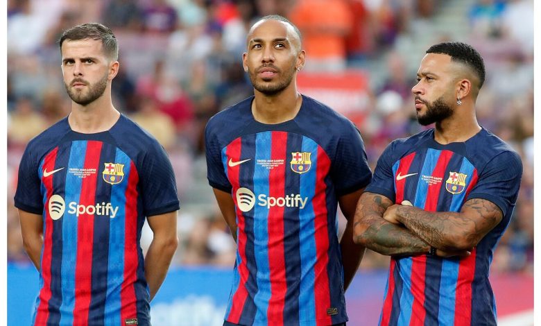 المغادرين يشكلون صداعًا في رأس برشلونة