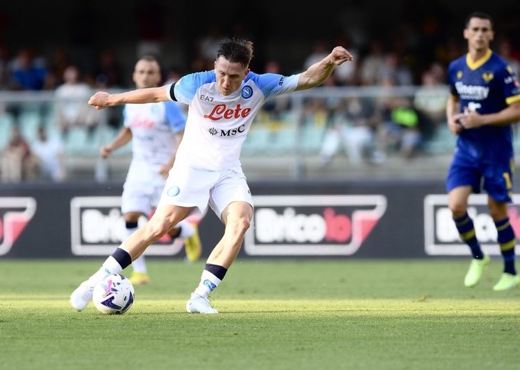 الدوري الإيطالي - نابولي يفتتح موسمه بخماسية في هيلاس فيرونا