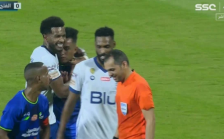 البليهي يثير الجدل مرة أخرى بعد سلوكه العنيف في لقاء الفتح