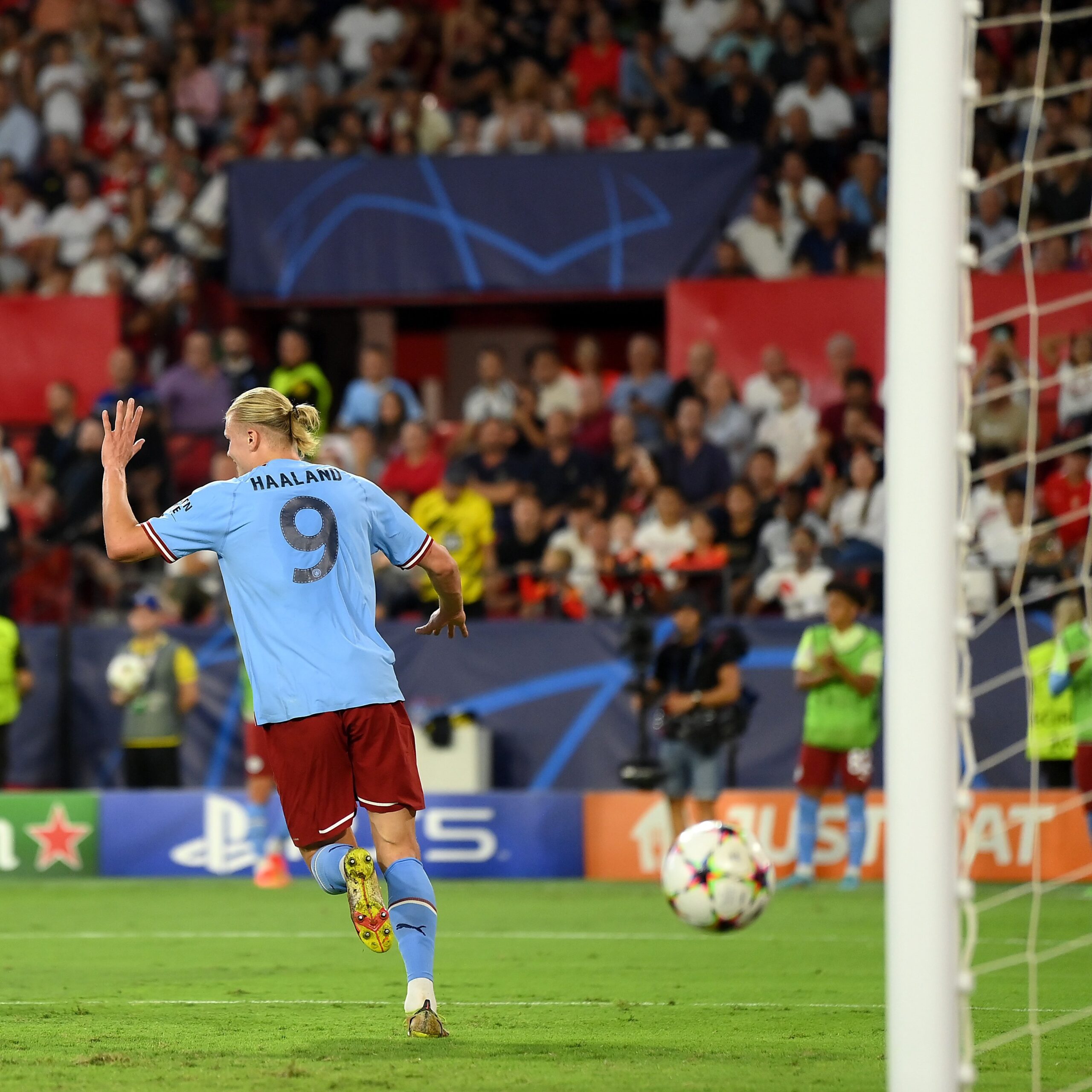 تقييم الأفضل والأسوأ في مانشستر سيتي بعد سحق إشبيلية في دوري أبطال أوروبا