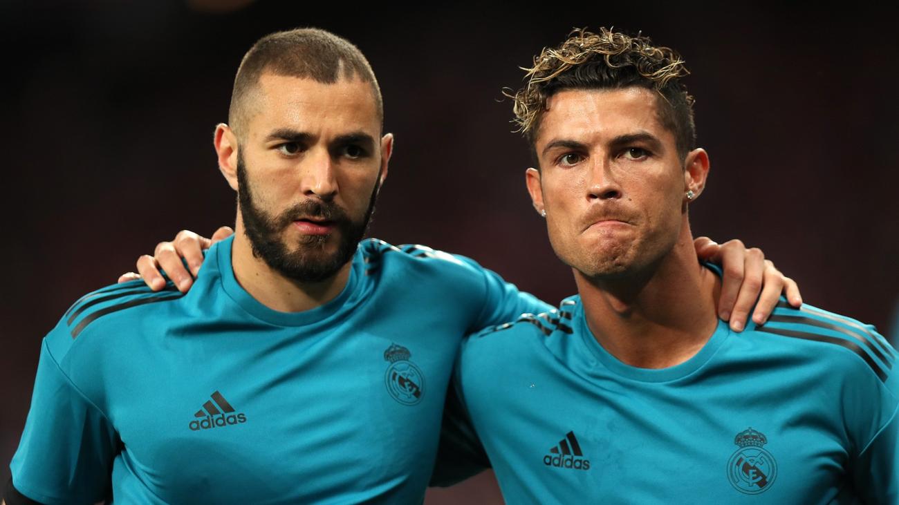 On Benzema talking to Ronaldo about a move to Ittihad Jeddah  