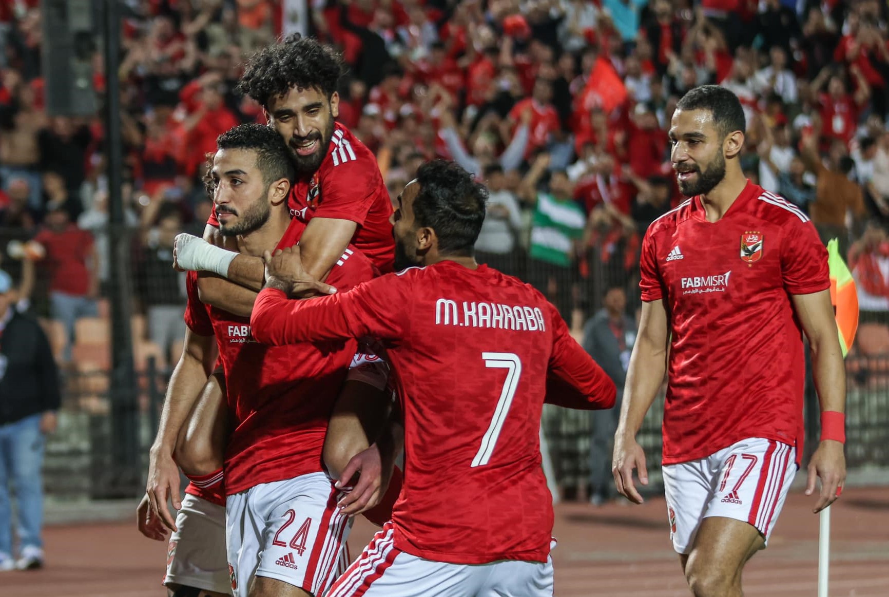 المارد الأحمر