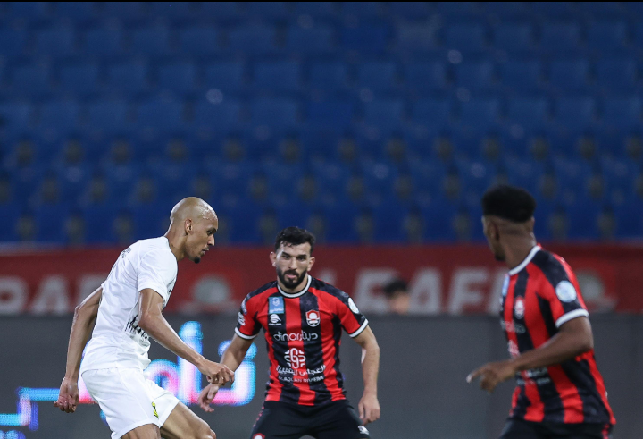 تشكيل اتحاد جدة المتوقع لمواجهة الطائي في دوري روشن السعودي