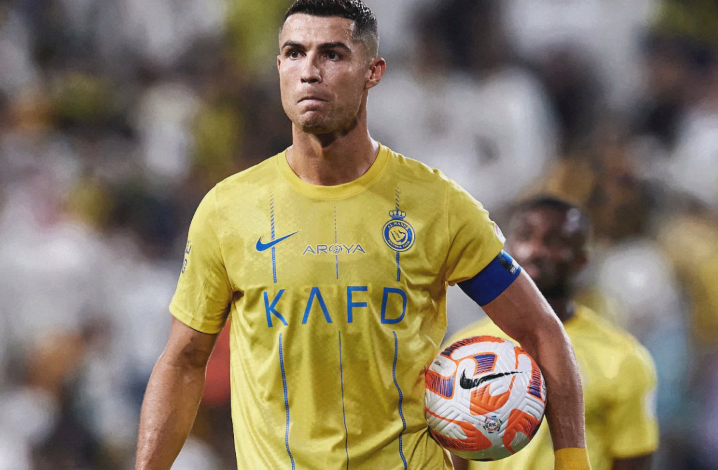 كريستيانو رونالدو يتلقى مفاجأة قوية من مدرب النصر