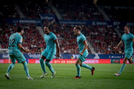 برشلونة ضد رويال أنتويرب