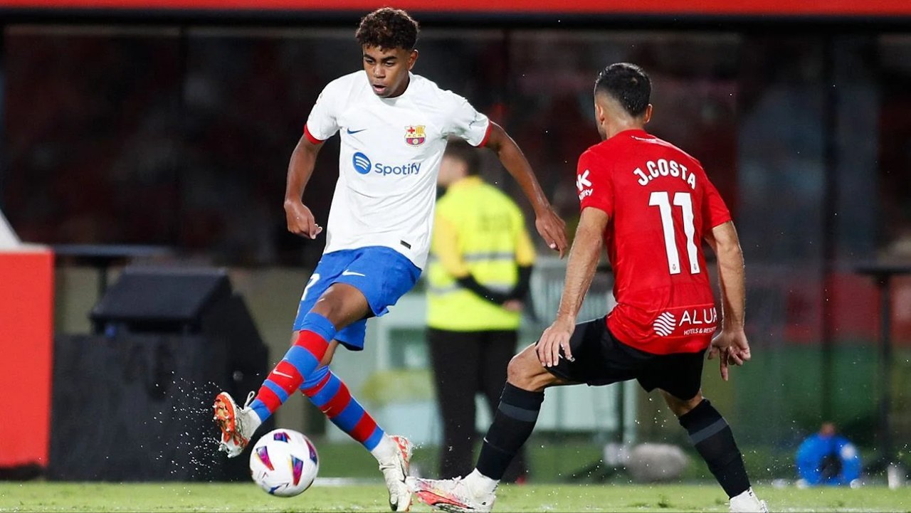 لامين - برشلونة