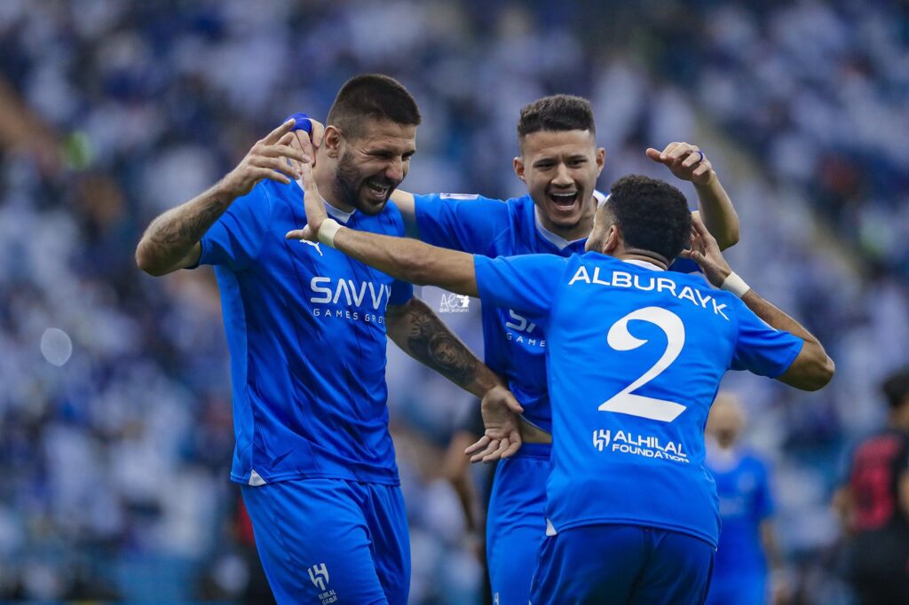 الهلال