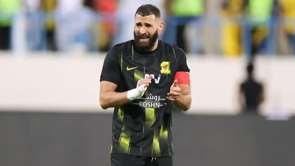 كريم بنزيما يفاجئ جماهير الاتحاد بهذا الطلب!