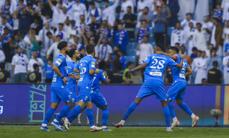 غيابات الهلال
