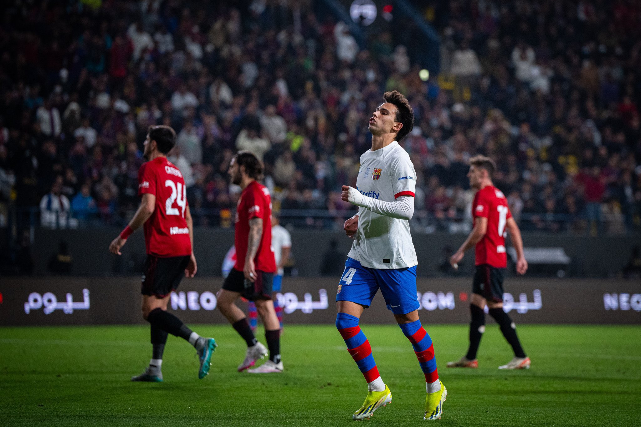 برشلونة ضد أوساسونا
