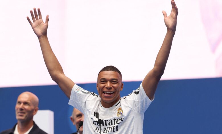 كيليان مبابي لاعب ريال مدريد