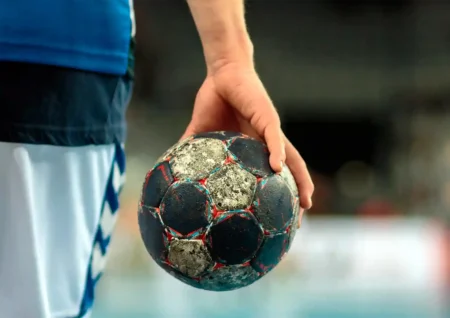 المنتخبات الأكثر تتويجًا بكأس أمم إفريقيا لكرة اليد