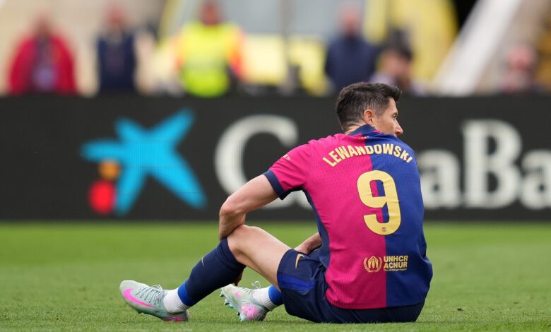 روبرت ليفاندوفسكي مهاجم برشلونة