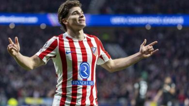 أتلتيكو مدريد يُحذر برشلونة من عرض التبادل لجوليان ألفاريز