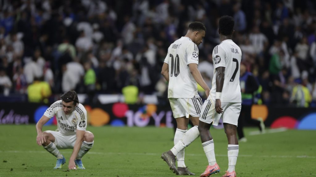 فاريلا يُفجر انتقادات حادة لريال مدريد بعد الخسارة أمام بايرن