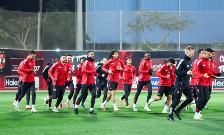 الأهلي يستعد لمواجهة سموحة في الدوري المصري والقناة الناقلة