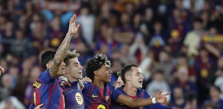 إسبانيول يُقرر عدم تقديم شكوى ضد هتافات لاعبي برشلونة